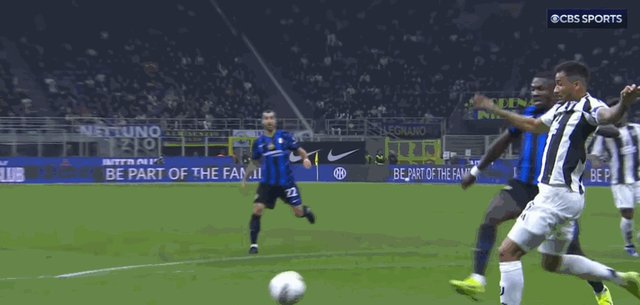 1730057638975023884.gif 点球1.gif