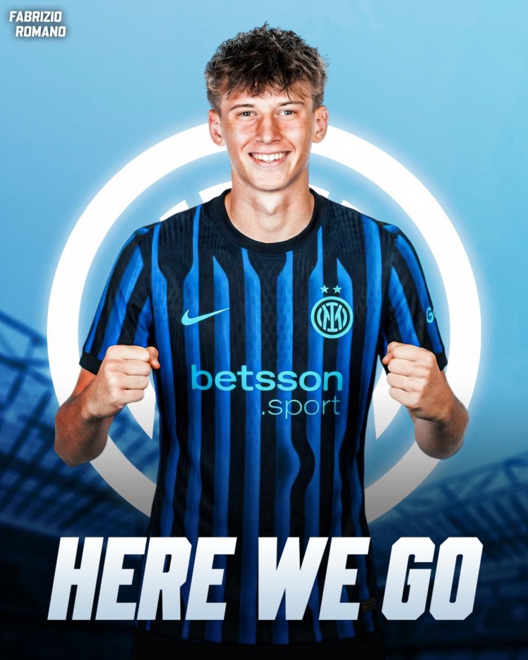 澳客网官网-罗马诺：18岁后卫亚基罗维奇即将接受国米体检，时间很可能是周五