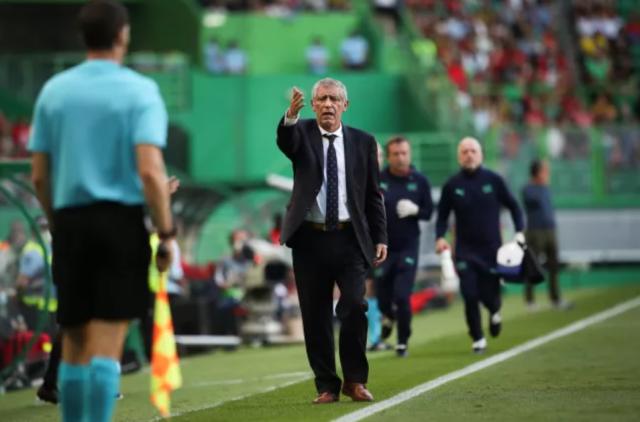 费尔南多·桑托斯执教葡萄牙满百战 C罗最给力!